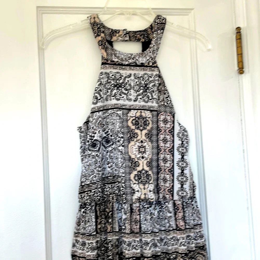 Three Pink Hearts maxi dress black white and tan size small
